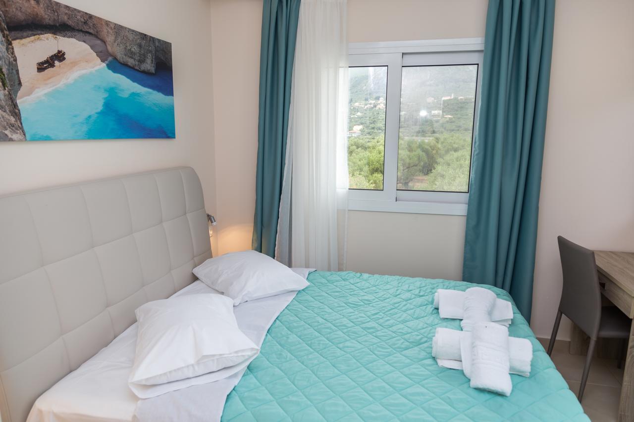 Laura Beach House アリケス エクステリア 写真